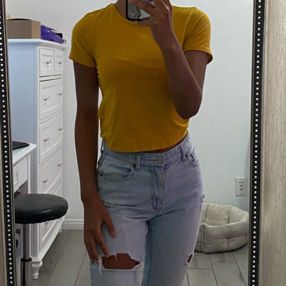 yellow top w ties on the side ! - Picture 4 of 5